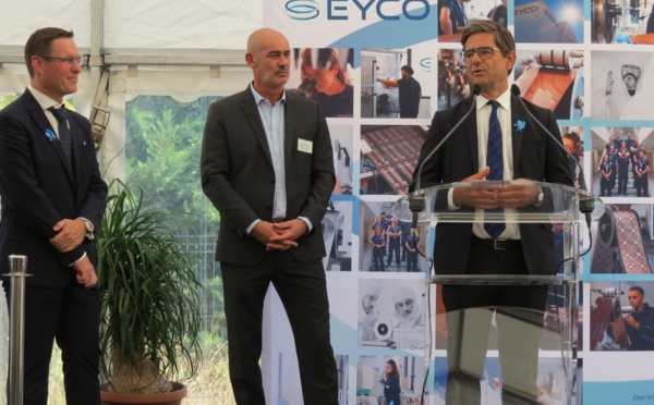 Eric Eymard (Eyco), Pascal Chauvin (maire de Trets) et Nicolas Dufourcq (Bpifrance) ont souligné l’énorme effort commun que réclame l’implantation d’une usine en France (Photo JC Barla).